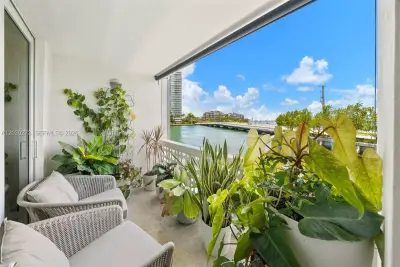 1670 Lincoln Ct #2B, Miami Beach: photo 1 of 24