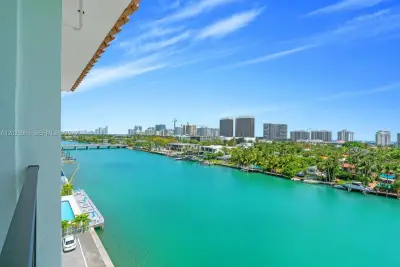 9341 E Bay Harbor Dr #PH-B, Bay Harbor Islands: photo 1 of 34