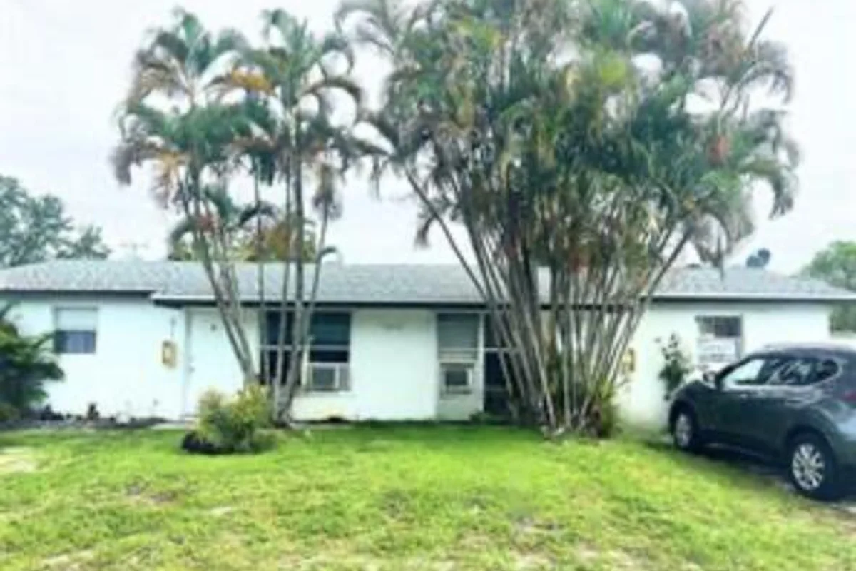 4265 SW 51st St #1-3, Dania Beach: photo 1 of 14