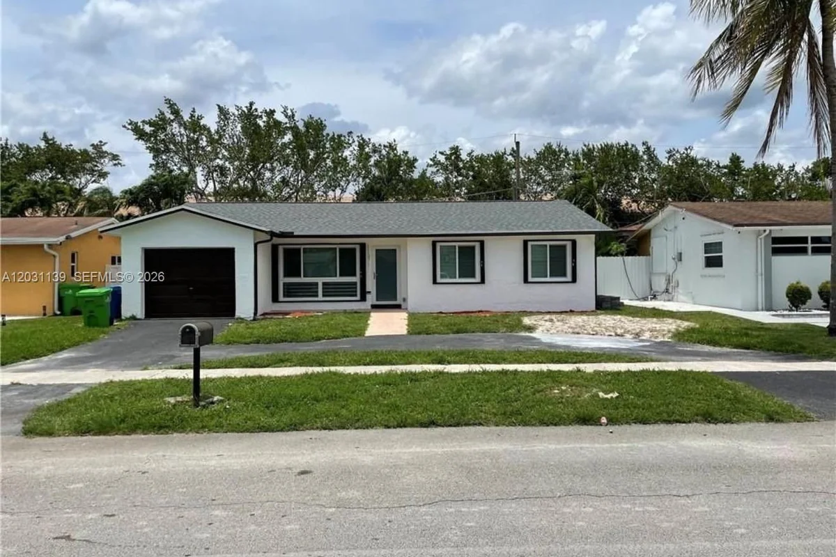 11371 NW 32nd Manor, Sunrise: photo 1 of 26