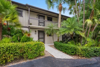 13334 Polo Club Rd #211, Wellington: photo 1 of 10