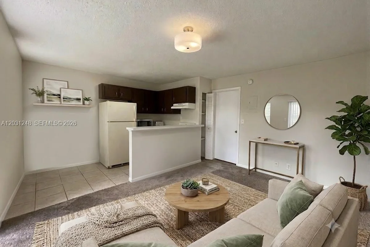 5192 NE 6th Ave #802, Oakland Park: photo 1 of 13