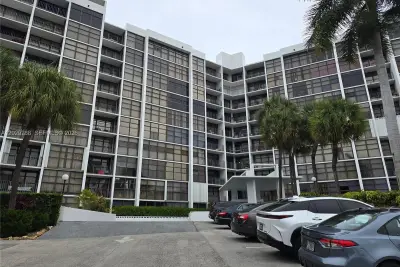400 Leslie Dr #416, Hallandale Beach: photo 1 of 20