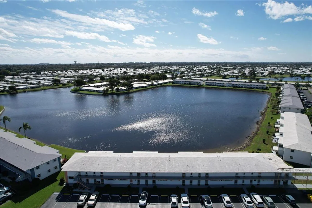 1116 Lake Ter #214, Boynton Beach: photo 1 of 37
