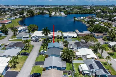 2700 NW 52nd Ct, Tamarac: photo 1 of 24