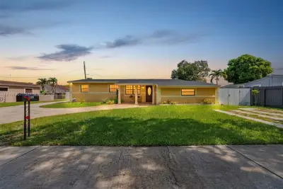 18930 NW 44th Ct #C, Miami Gardens: photo 1 of 15