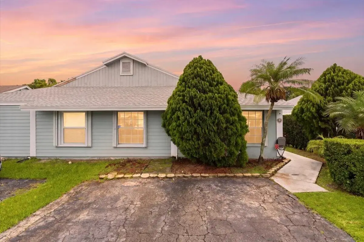 970 SW 111th Way, Davie: photo 1 of 44