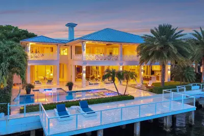 1900 Intracoastal Dr, Fort Lauderdale: photo 1 of 101
