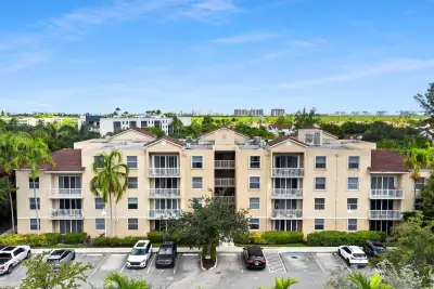 529 E Sheridan St #1081, Dania Beach: photo 1 of 10