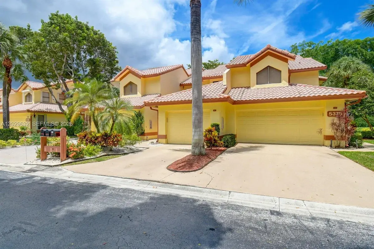 5375 10th Fairway Dr #2, Delray Beach: photo 1 of 35