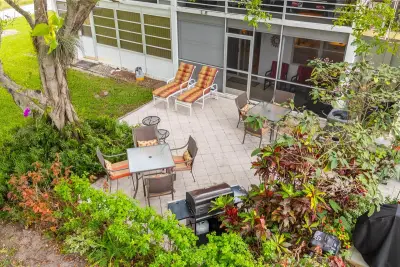 210 Oakridge N, Deerfield Beach: photo 1 of 60
