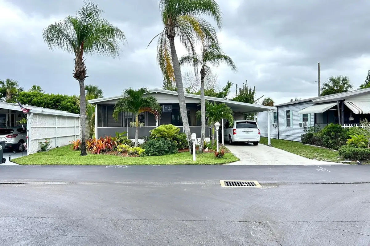 3409 Lake Overlook Pl, Lake Worth: photo 1 of 48
