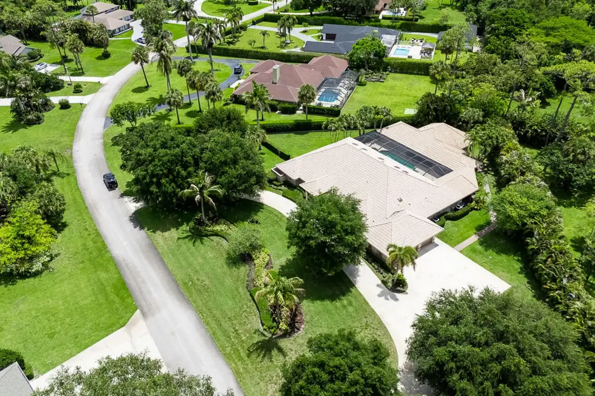 13406 Doubletree Cir, Wellington: photo 1 of 86