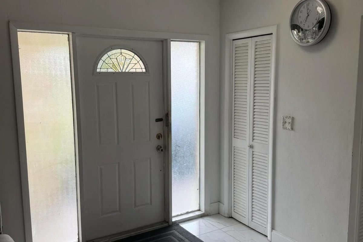 4150 NW 26th St, Lauderhill: photo 1 of 17