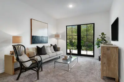 4290 Lakewood Rd #204, Palm Springs: photo 1 of 20