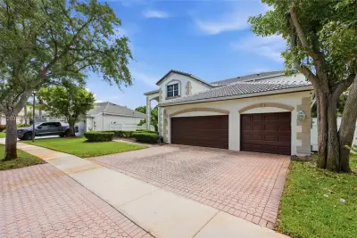 3511 SW 145th Ave, Miramar: photo 1 of 72
