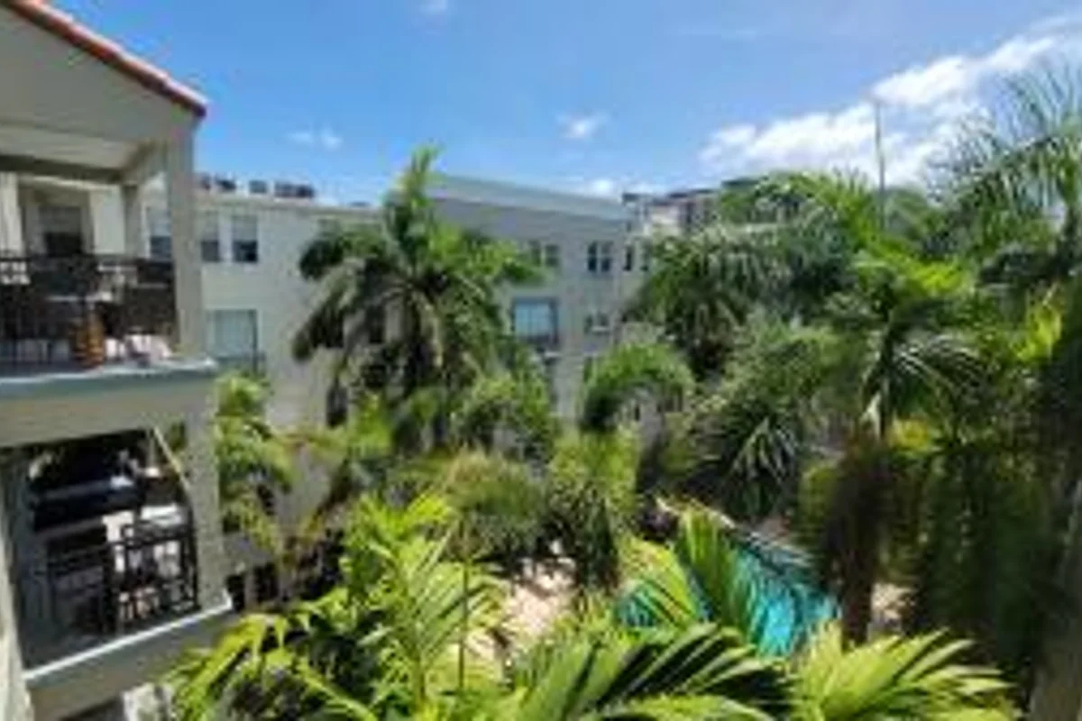533 NE 3rd Ave #415, Fort Lauderdale: photo 1 of 23