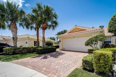 8178 Montserrat Pl, Wellington: photo 1 of 43
