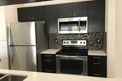 15780 SW 106th Ter #306, Miami: photo 1 of 21