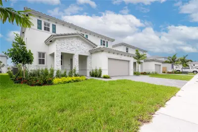 2636 SE 8th Ct, Homestead: photo 1 of 50