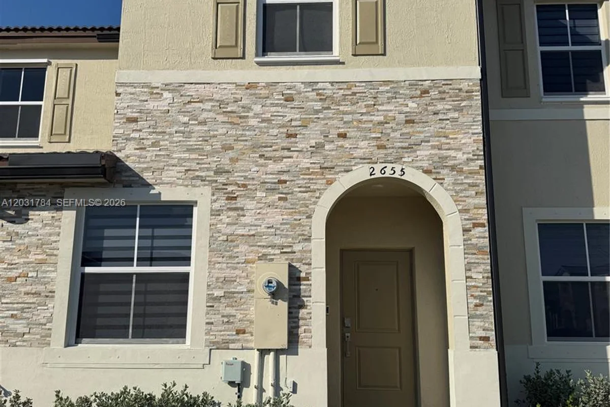 2655 SE 28, Homestead: photo 1 of 17