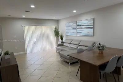 4712 NW 114th Ave #202, Doral: photo 1 of 54