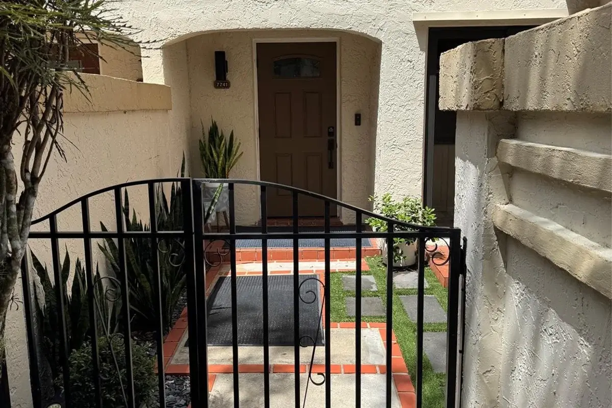 7741 La Mirada Dr, Boca Raton: photo 1 of 24