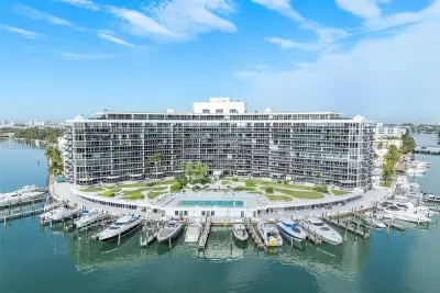 900 Bay Dr #122, Miami Beach: photo 1 of 41
