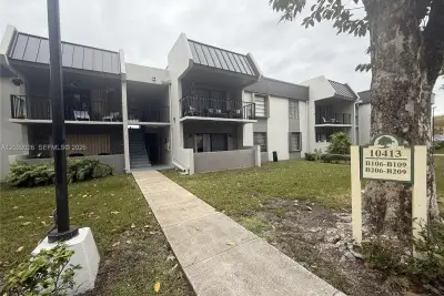 10413 N Kendall Dr #B208, Miami: photo 1 of 14