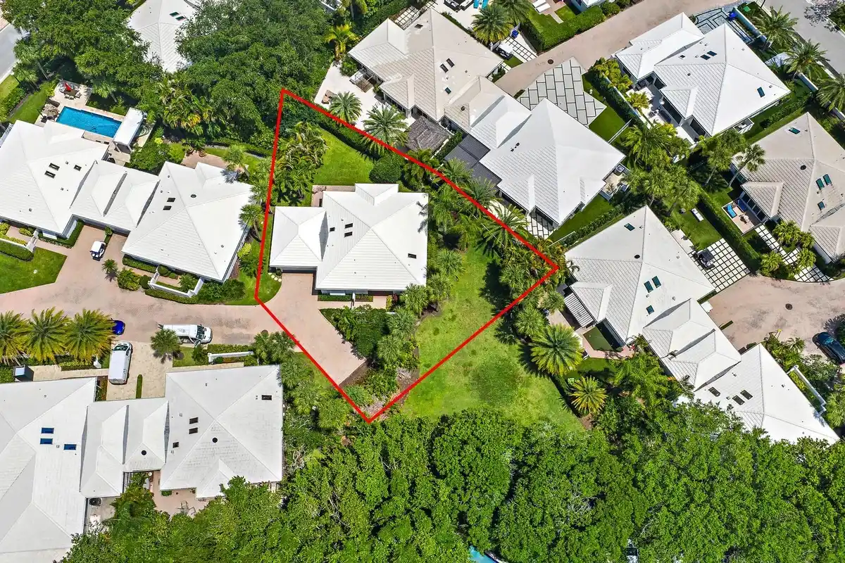 4501 Captains Way, Jupiter: photo 1 of 34
