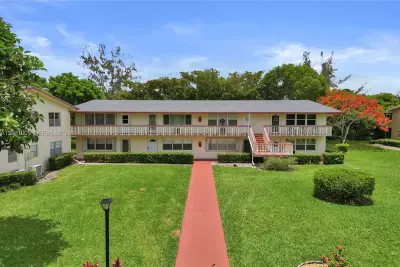 47 Camden #B, West Palm Beach: photo 1 of 22
