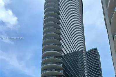 300 Biscayne Blvd Way #2408W, Miami: photo 1 of 22