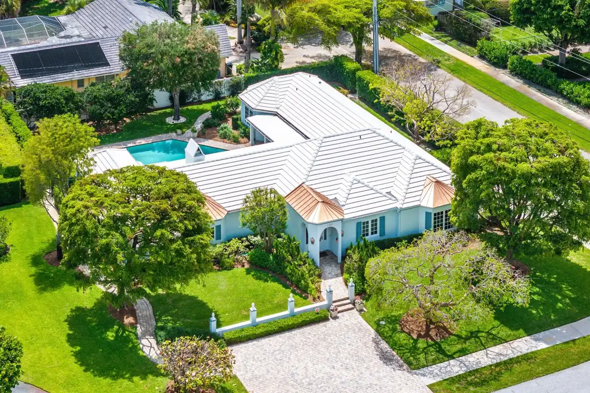 1103 NW 6th Ave, Delray Beach: photo 1 of 31
