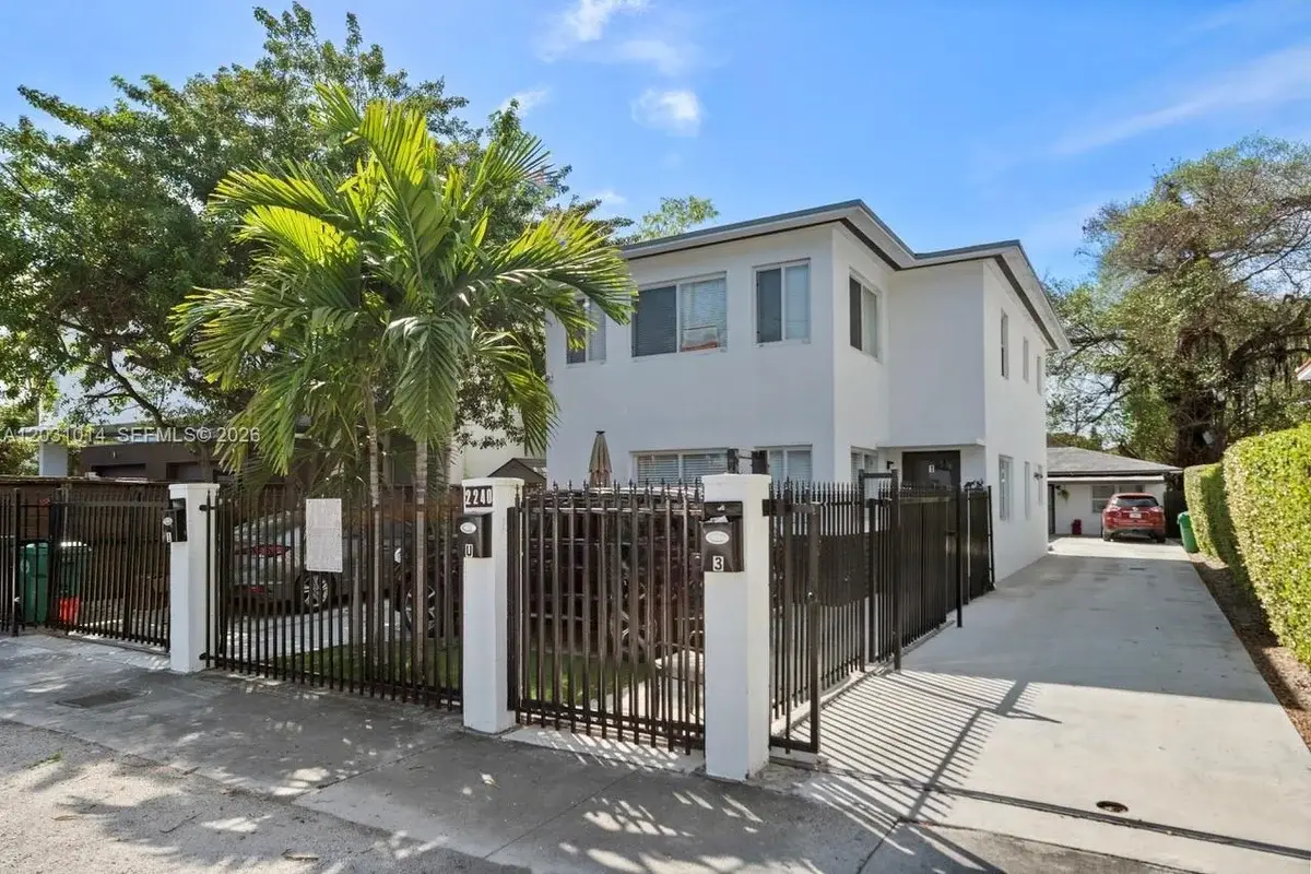 2240 SW 16th Ct #U, Miami: photo 1 of 21