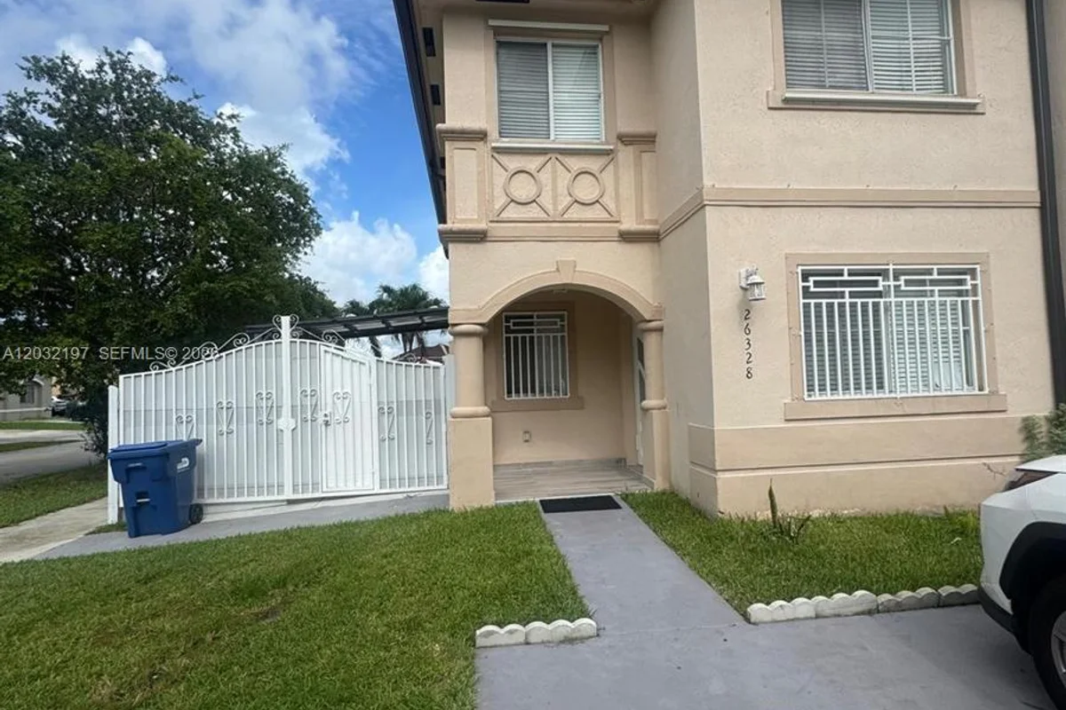 26328 SW 135th Pl, Homestead: photo 1 of 29