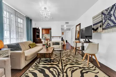 1150 Euclid Ave #101, Miami Beach: photo 1 of 23