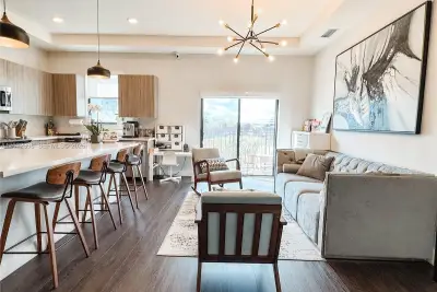 10455 NW 82nd St #32, Doral: photo 1 of 63