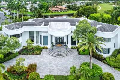 7027 Queenferry Cir, Boca Raton: photo 1 of 30