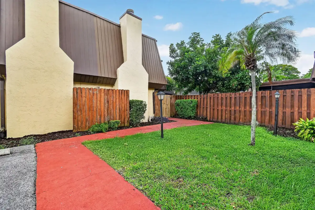 3502 Gardens E Dr #B, Palm Beach Gardens: photo 1 of 71