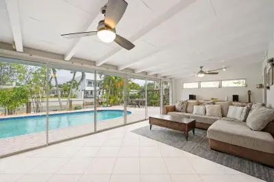 2625 Gulfstream Ln, Fort Lauderdale: photo 1 of 37
