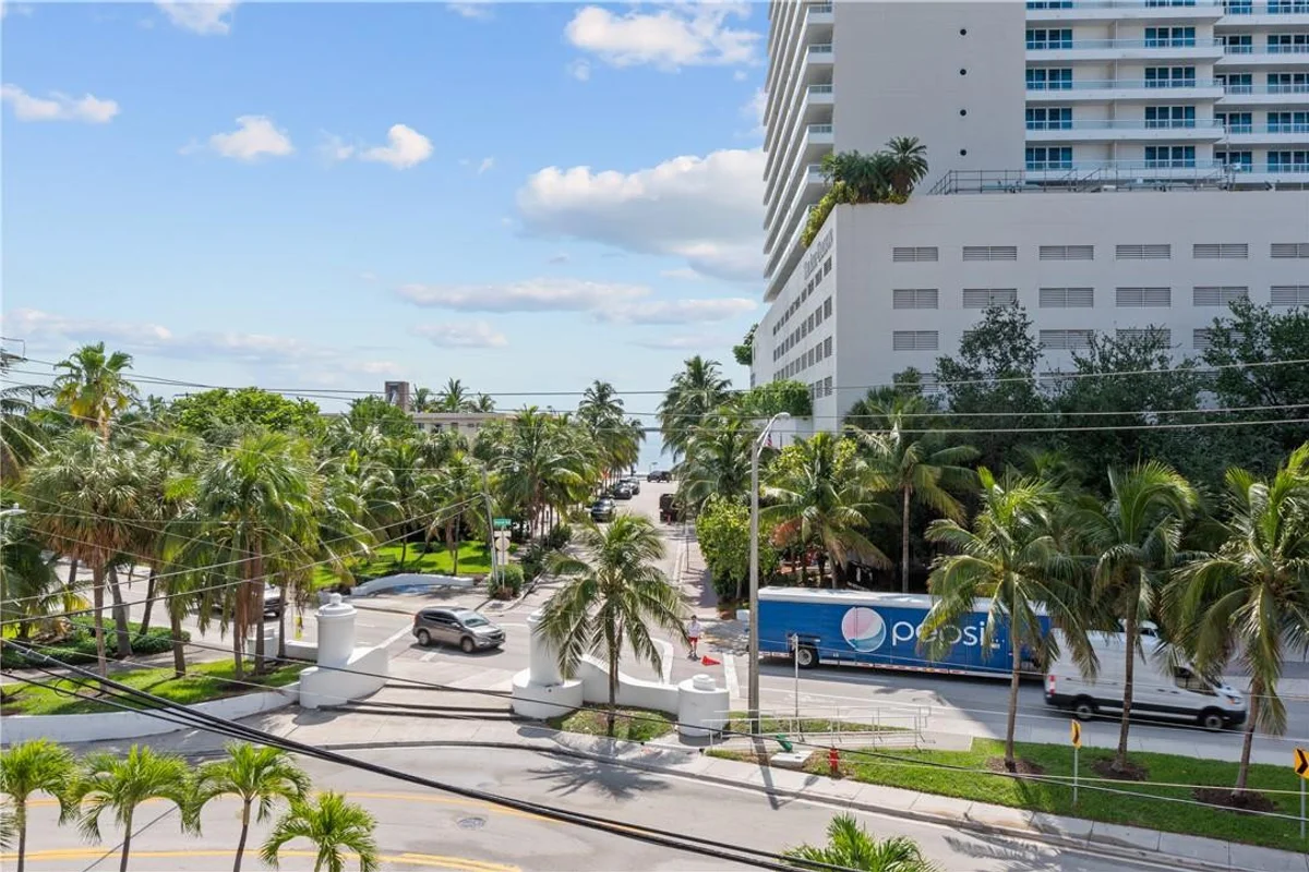 95 N Birch Rd #405, Fort Lauderdale: photo 1 of 34