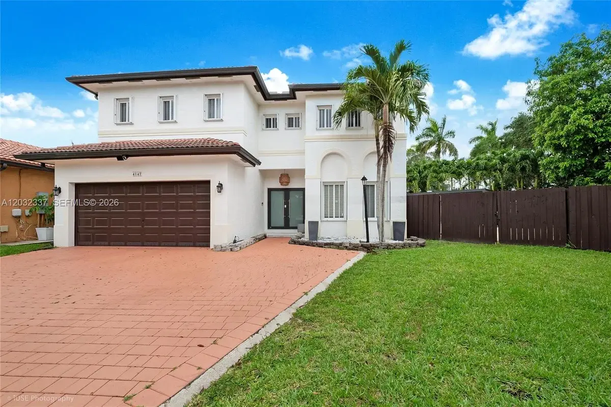 4147 NE 30th St, Homestead: photo 1 of 23