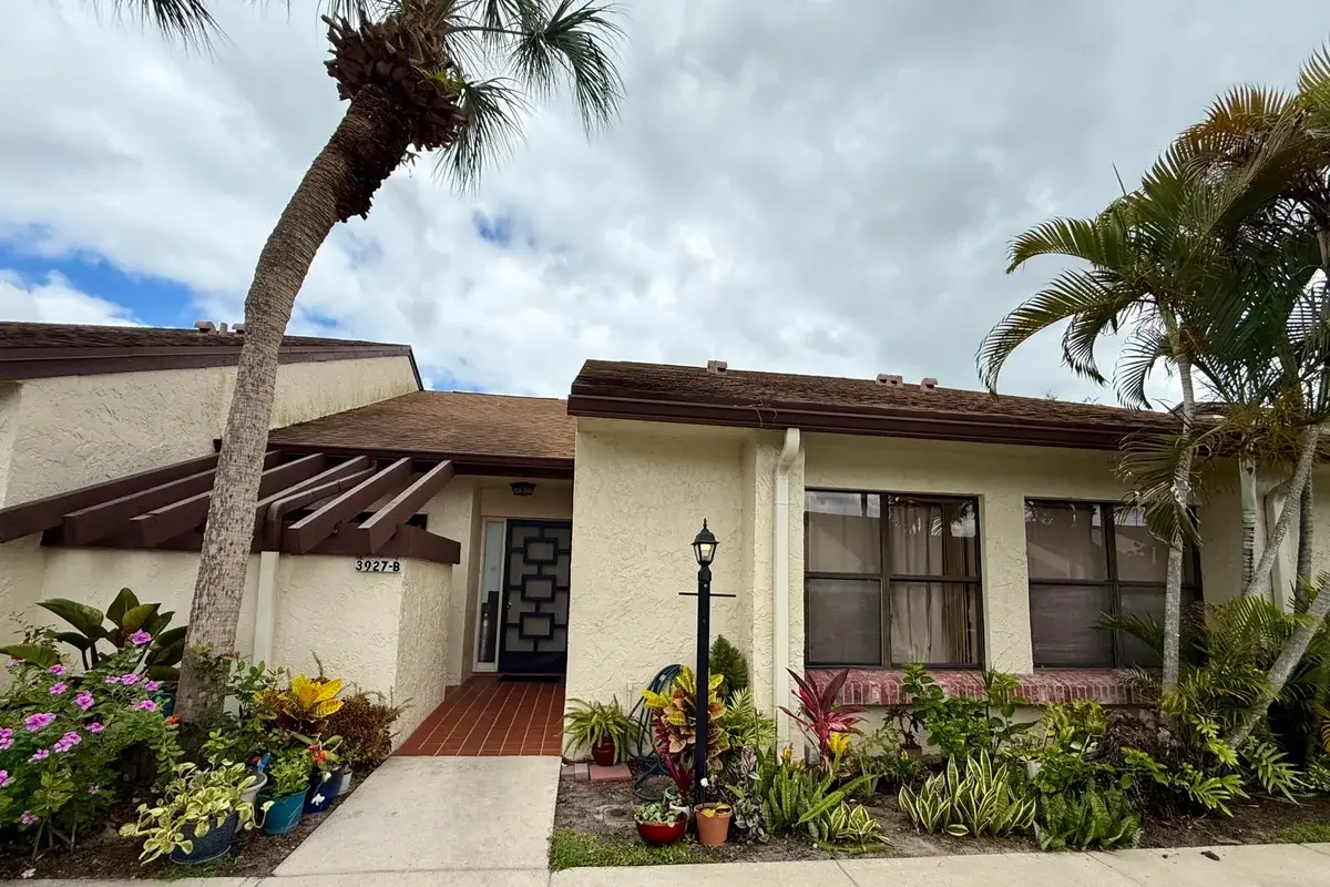 3927 Vine Tree Trl #B, Lake Worth: photo 1 of 14