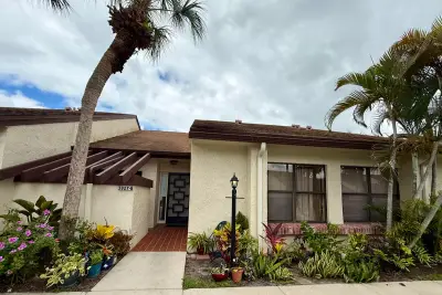 3927 Vine Tree Trl #B, Lake Worth: photo 1 of 14