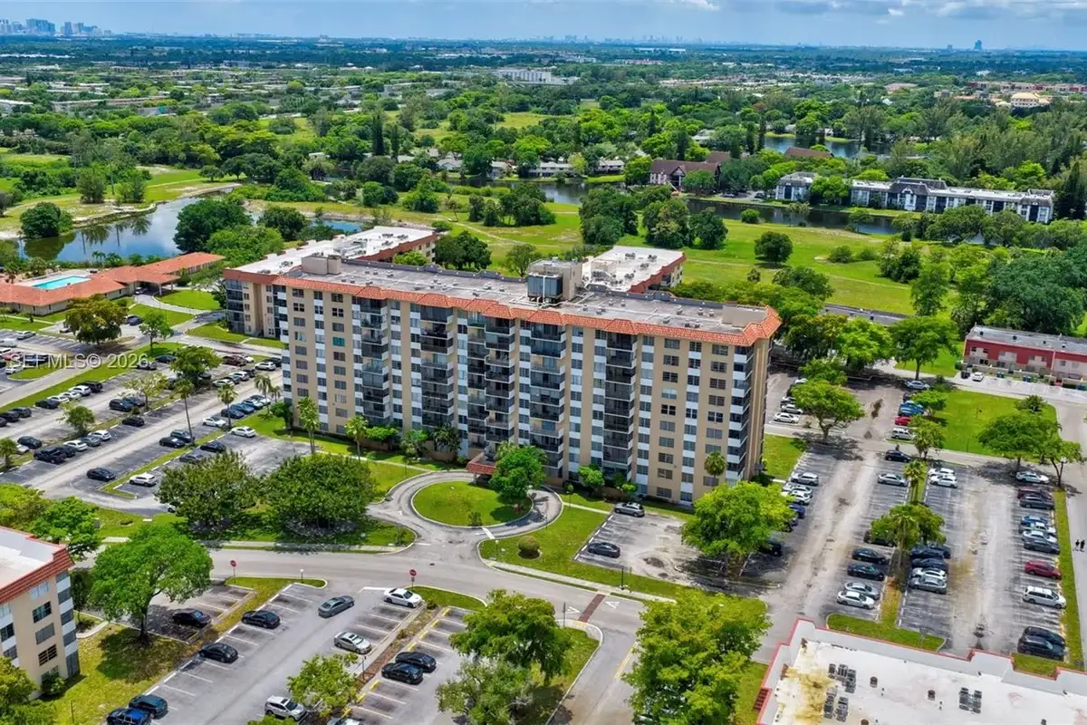 4174 Inverrary Dr #706, Lauderhill: photo 1 of 30