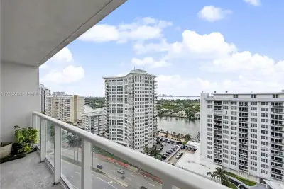5701 Collins Ave #1711, Miami Beach: photo 1 of 14