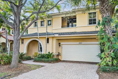1043 Vintner Blvd, Palm Beach Gardens: photo 1 of 65
