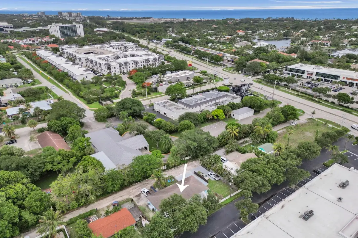 1718 Ridge Rd, North Palm Beach: photo 1 of 38