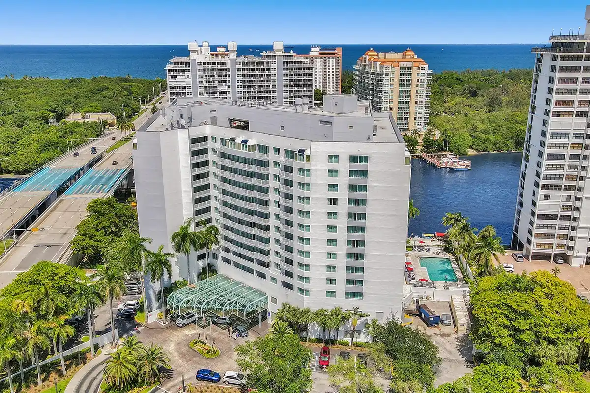 2670 E Sunrise Blvd #319, Fort Lauderdale: photo 1 of 27