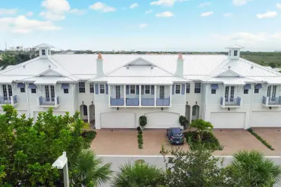 114 Ocean Breeze Dr, Juno Beach: photo 1 of 31